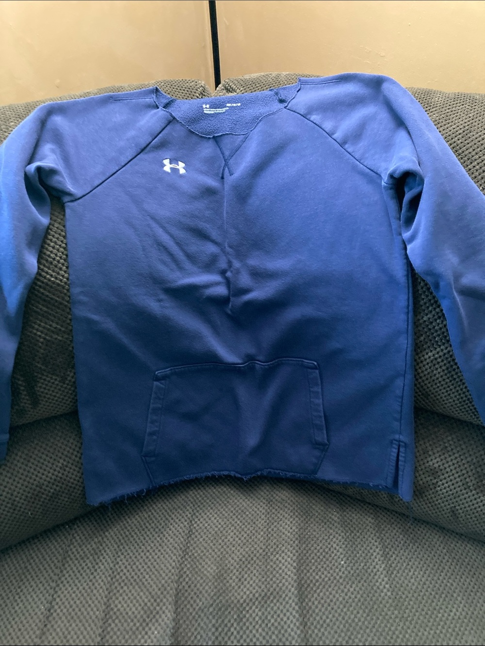 Under Armour Royal Blue Athletic Crewneck Sweatshirt size M